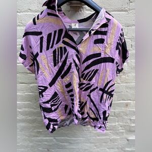 Stunning EUC Argentinian Purple and Black Abstract Button down blouse Foga